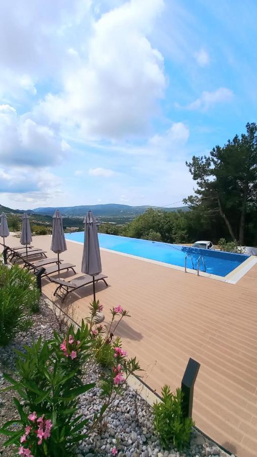 Cozy Apartments With Pool And Splendid Seaview Kavac Екстер'єр фото